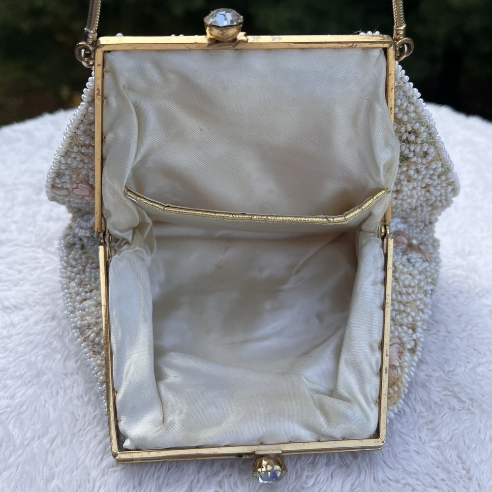 Vintage Beaded Floral Evening Bag White Seed Pearl Purse Frame Kiss Lock MCM - Picture 7 of 7